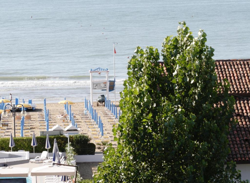 Hotel Venezia E La Villetta Lido di Jesolo Ngoại thất bức ảnh