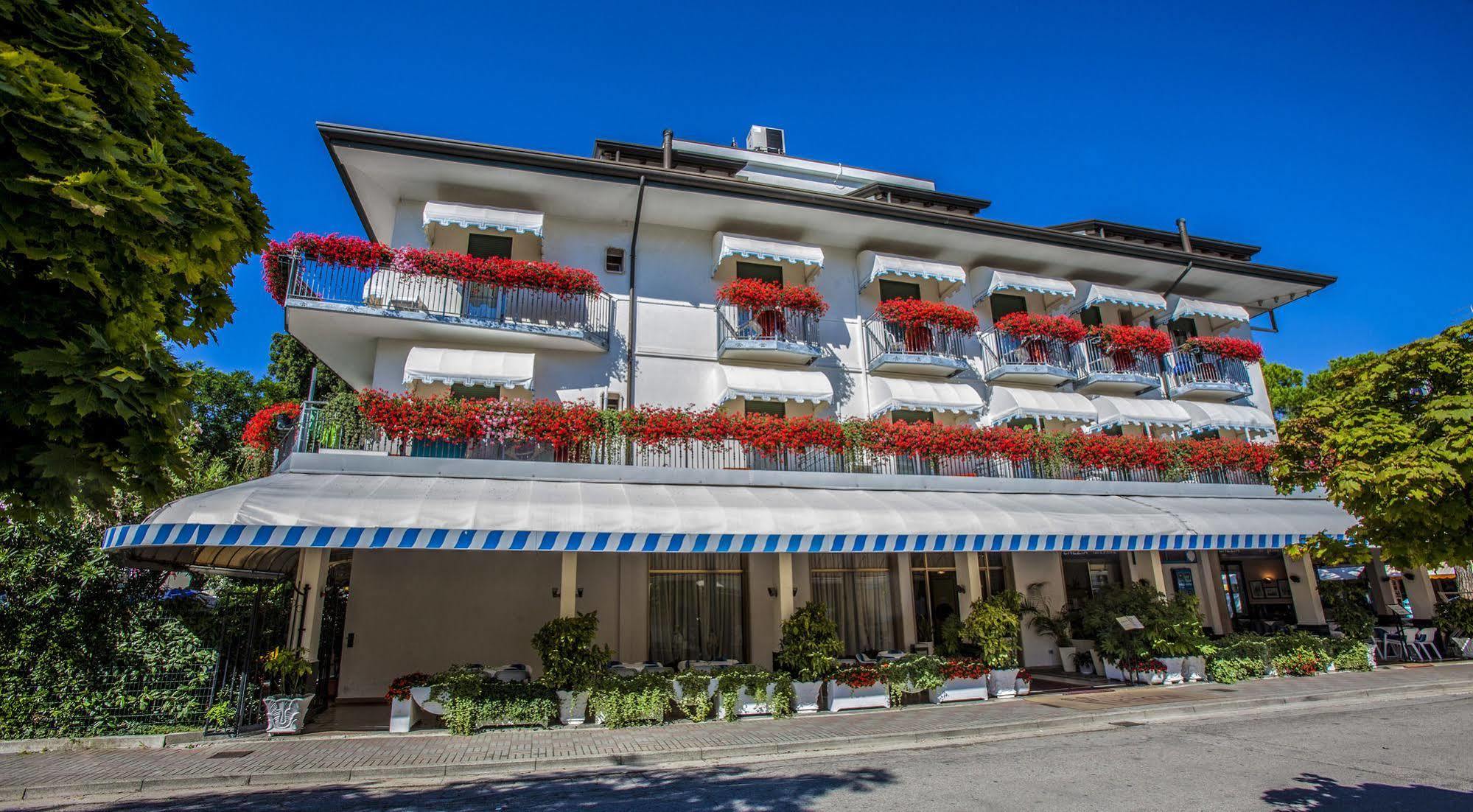 Hotel Venezia E La Villetta Lido di Jesolo Ngoại thất bức ảnh