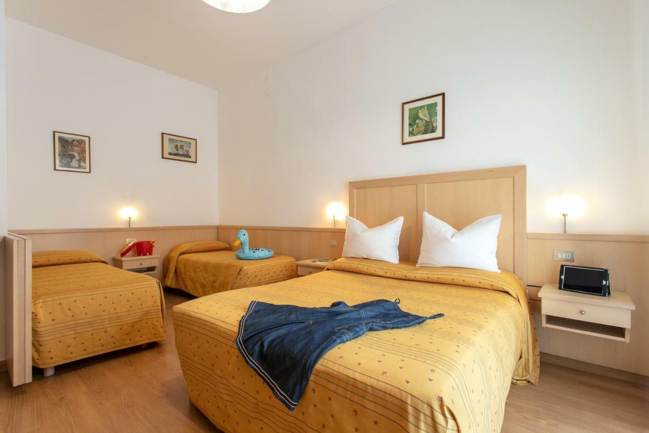 Hotel Venezia E La Villetta Lido di Jesolo Ngoại thất bức ảnh